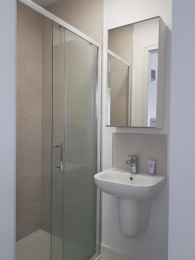 Barnoaks House - Private Room Ensuite Bathroom Homestay Dublin Exterior foto