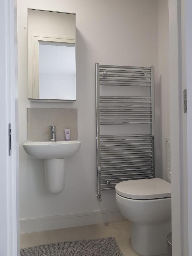 Barnoaks House - Private Room Ensuite Bathroom Homestay Dublin Exterior foto