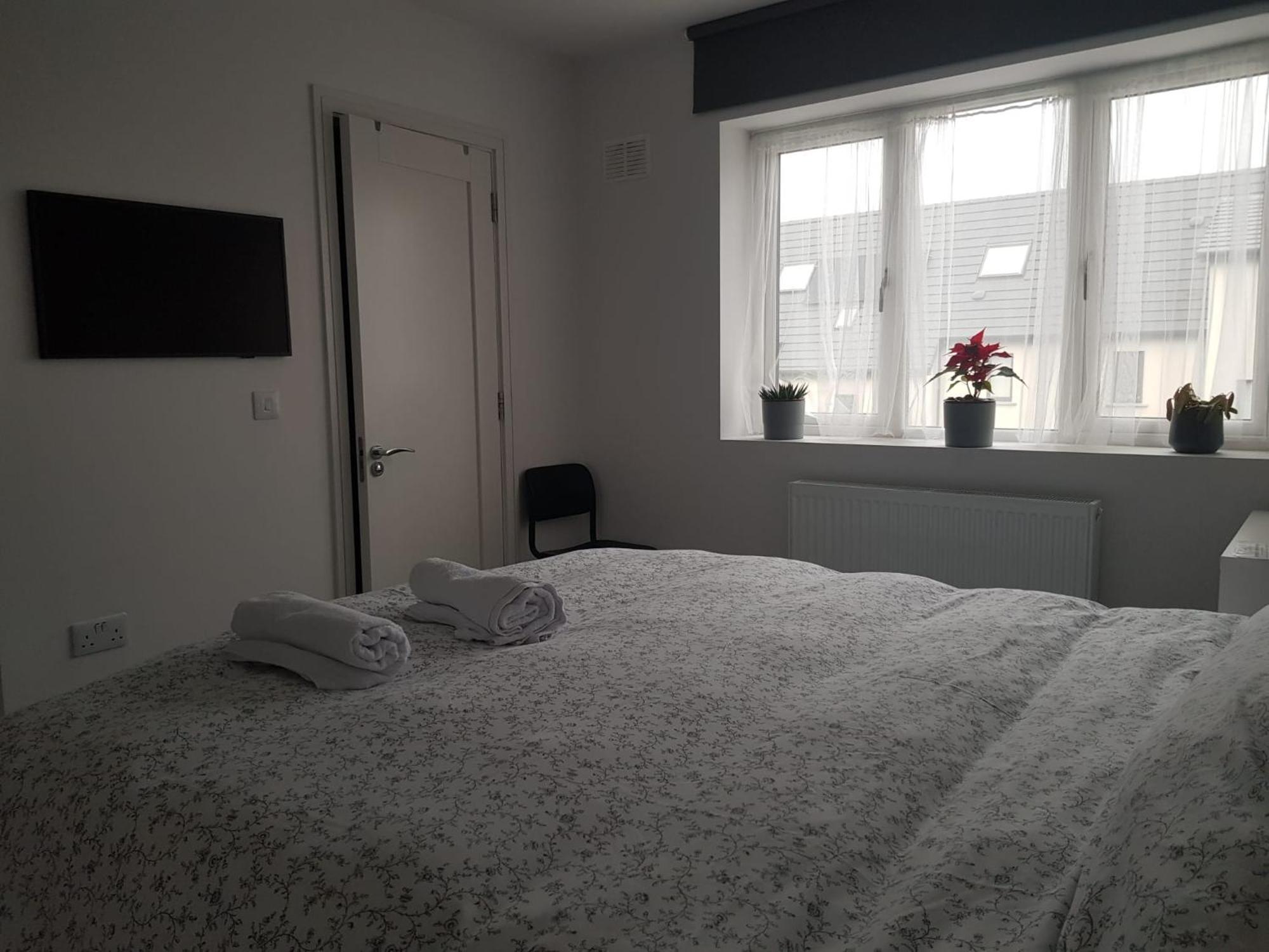 Barnoaks House - Private Room Ensuite Bathroom Homestay Dublin Exterior foto